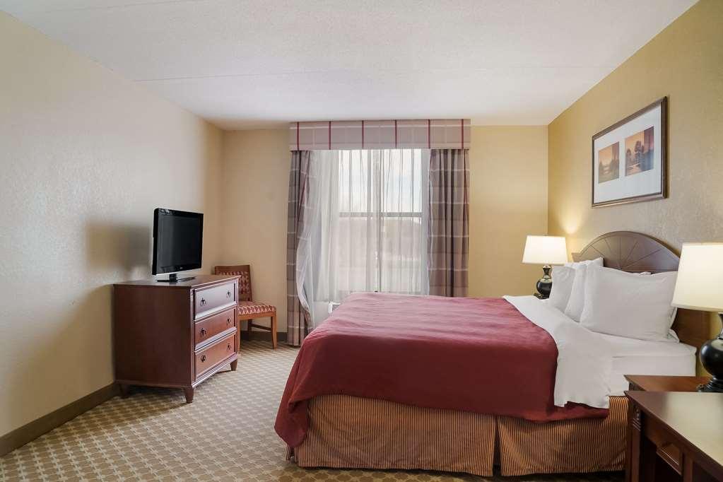 Quality Inn & Suites Саґіно Номер фото