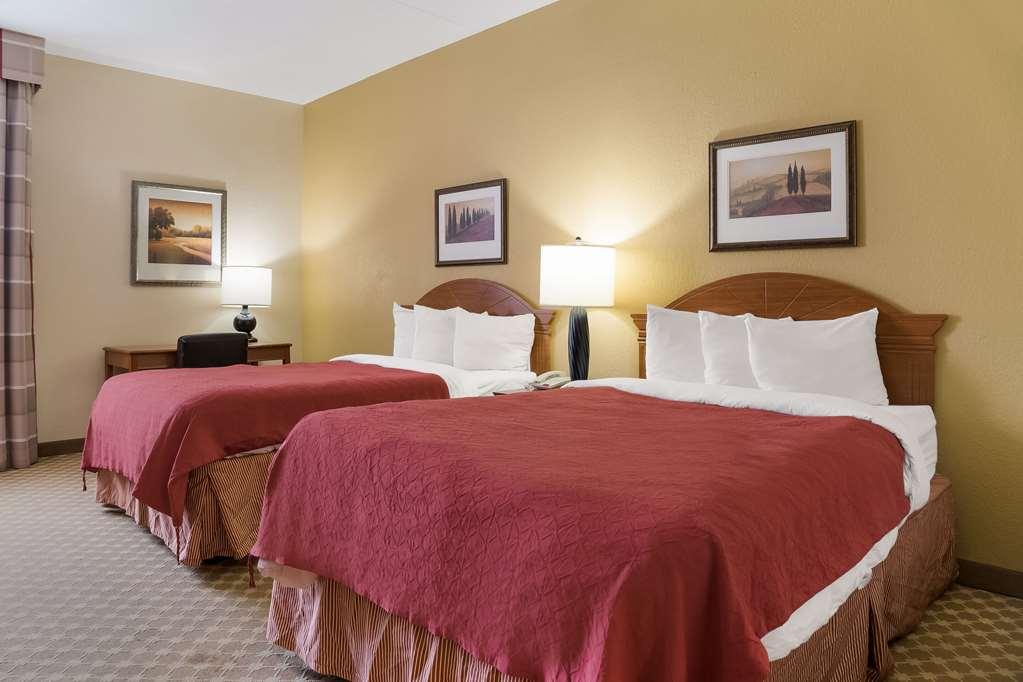Quality Inn & Suites Саґіно Номер фото