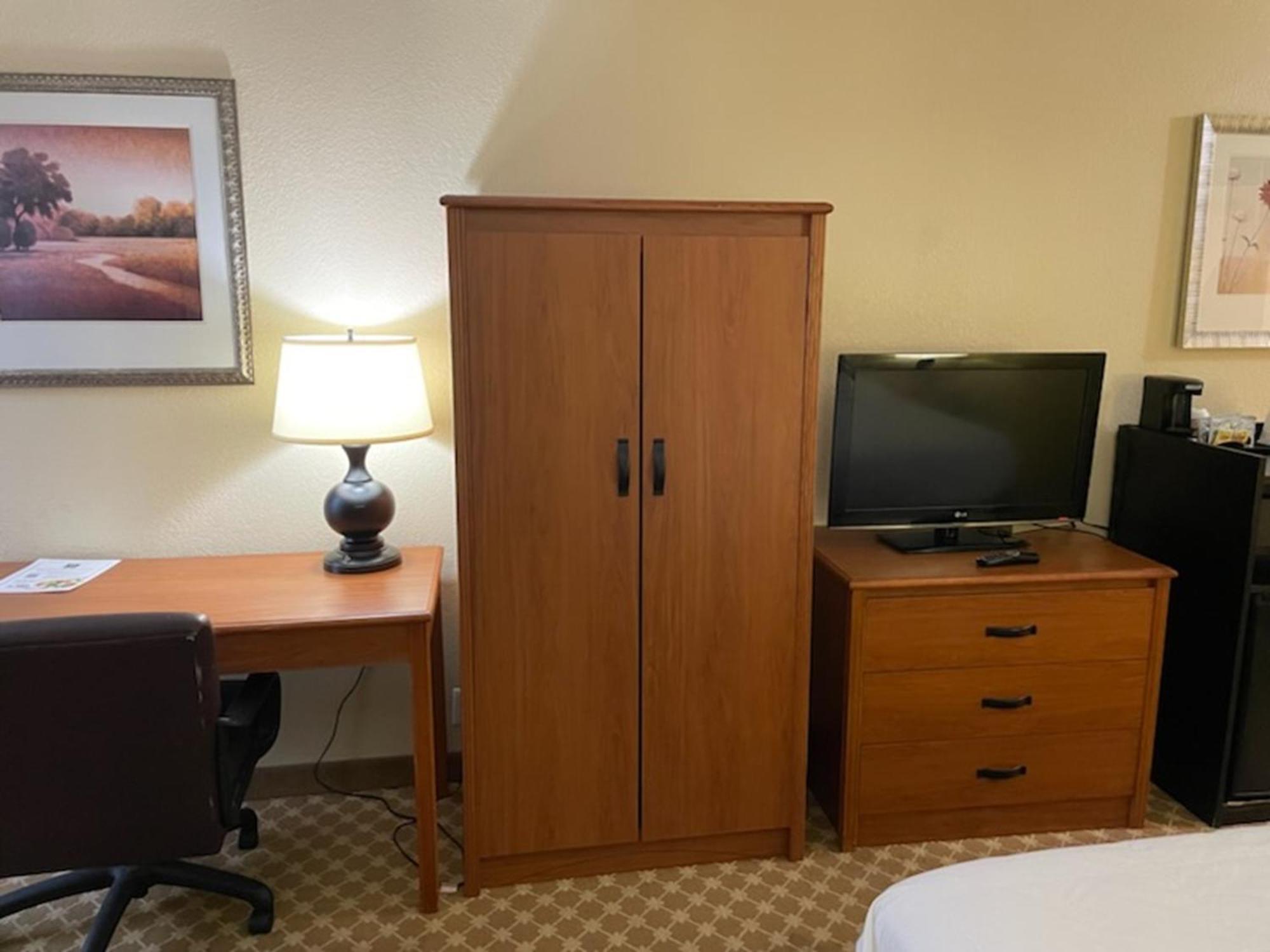 Quality Inn & Suites Саґіно Екстер'єр фото