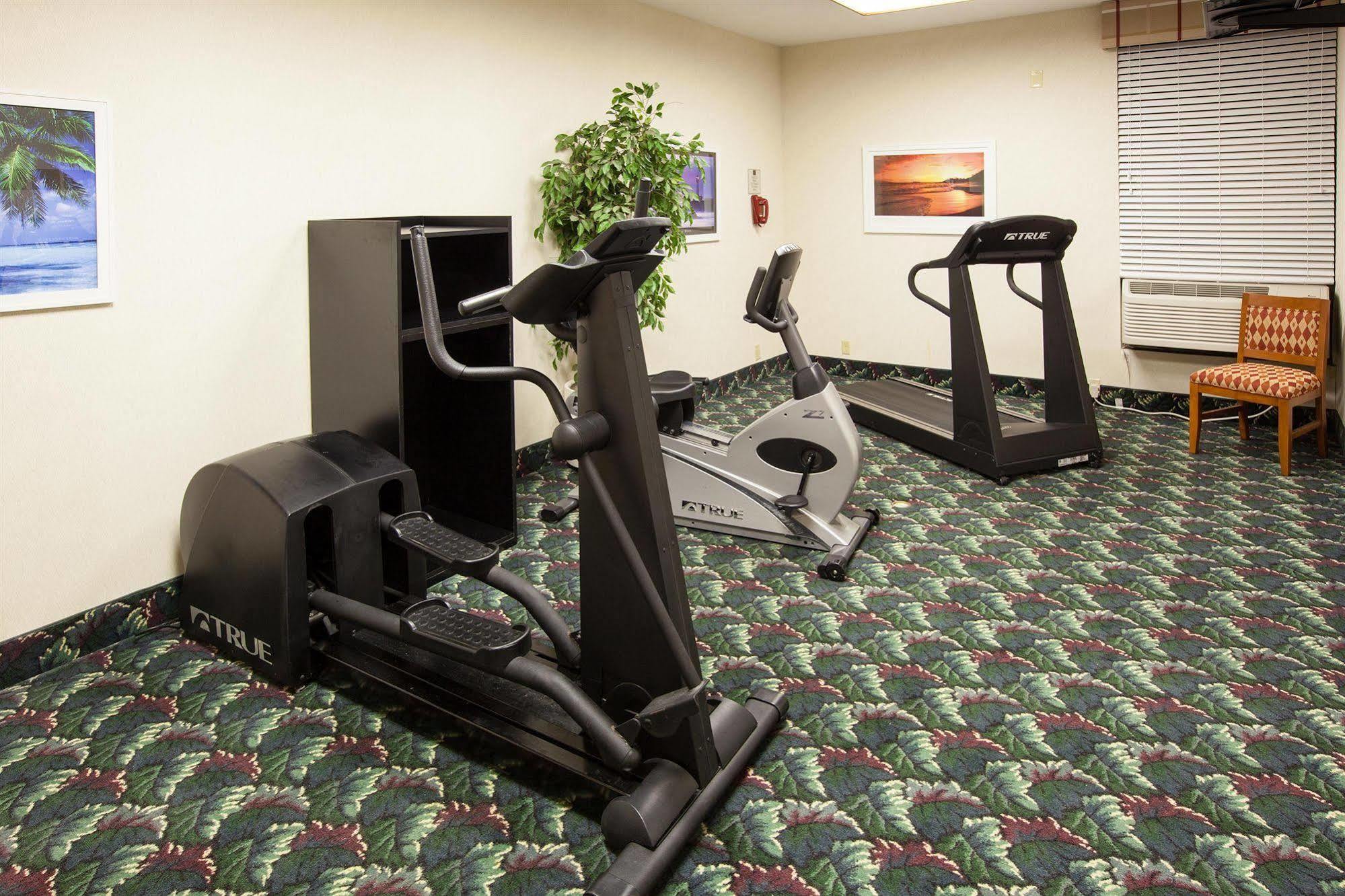 Quality Inn & Suites Саґіно Зручності фото